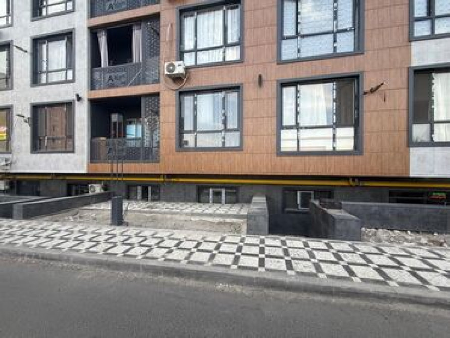 Сдаю Офис, 91 м², В жилом комплексе, 1 линия, С отдельным входом, С юридическим адресом Бишкек - сүрөт 2