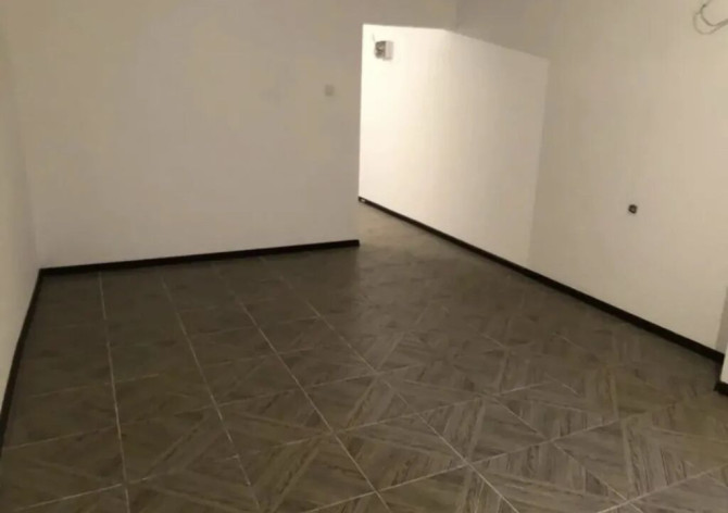 Сдаю Офис, 45 м², В жилом комплексе, 1 линия Бишкек - изображение 1