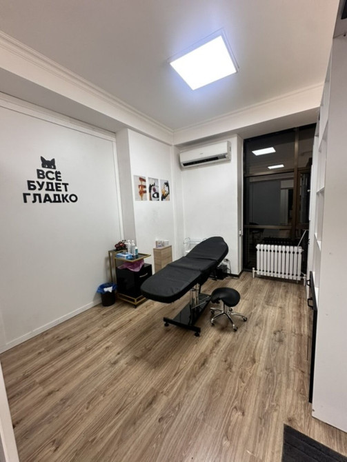 Сдаю Офис, 15 м², В бизнес центре, С оборудованием Bishkek - photo 1