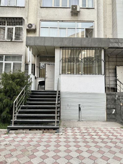 Сдаю Офис, 101 м², В жилом комплексе, С отдельной кухней, С отдельным входом, С отдельным сан узлом Bishkek - photo 1