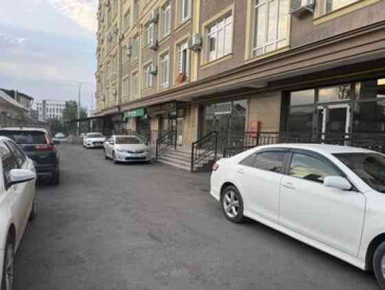 Коммерческое помещение 85 м2. 1й этаж, дом заселен. Адрес Bishkek