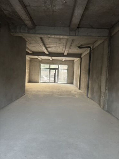 Коммерческое помещение 85 м2. 1й этаж, дом заселен. Адрес Бишкек - сүрөт 2