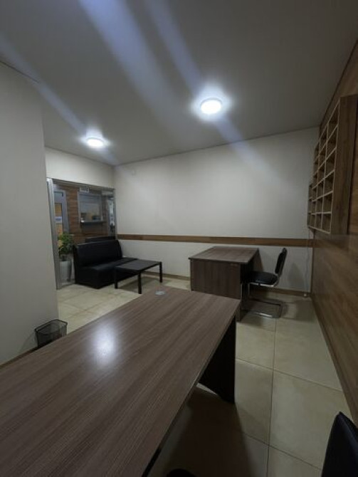 Сдаю Офис, 17 м², В административном здании, С оборудованием, С отдельной кухней, С отдельным входом Бишкек - сүрөт 5