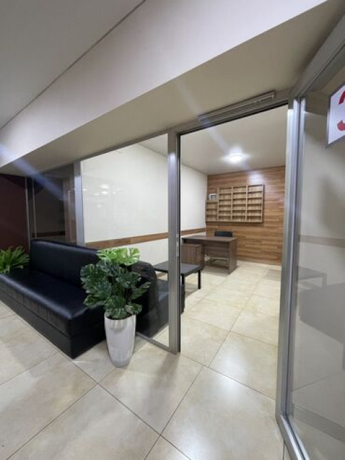 Сдаю Офис, 17 м², В административном здании, С оборудованием, С отдельной кухней, С отдельным входом Бишкек - сүрөт 3