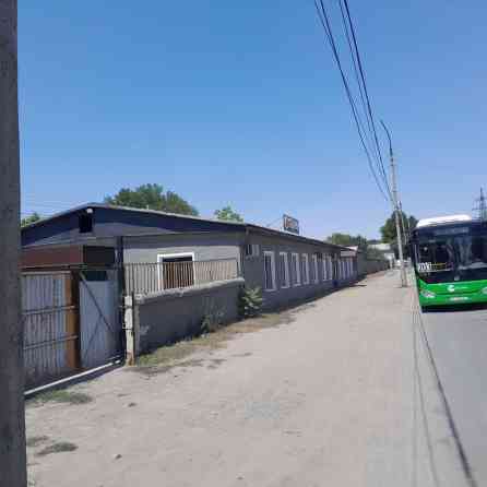 Дордой базарына жакын жерде трассанын боюнда, 4.5 соток, 302м2, 17 Bishkek
