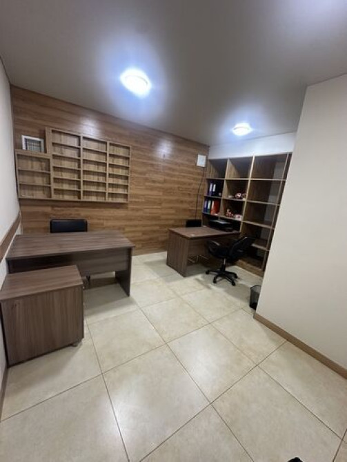 Сдаю Офис, 17 м², В административном здании Бишкек - сүрөт 2