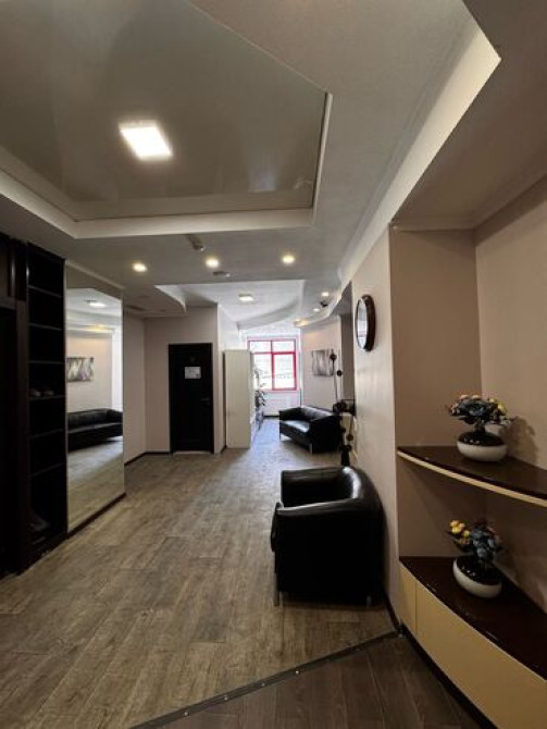 Сдаю Офис, 13 м², В административном здании, С отдельным сан узлом Bishkek - photo 1