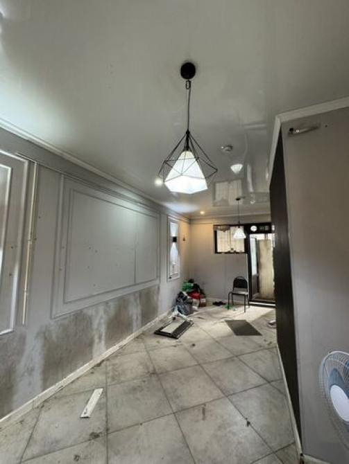 Продаю коммерческую недвижимость ????

Гагарина / База 
Площадь 46м2 Бишкек - сүрөт 1