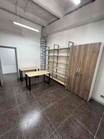 Сдаю Офис, 25 м², В административном здании, С юридическим адресом Bishkek