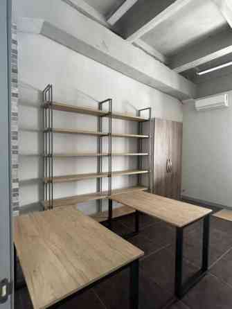 Сдаю Офис, 25 м², В административном здании, С юридическим адресом Bishkek