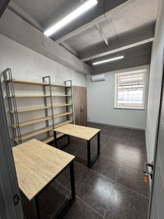 Сдаю Офис, 25 м², В административном здании, С юридическим адресом Бишкек - изображение 5