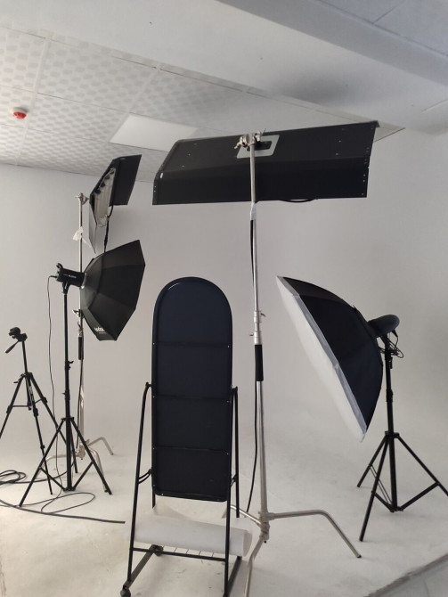 Сдаю Офис, 135 м², В бизнес центре, 1 линия Бишкек - сүрөт 1