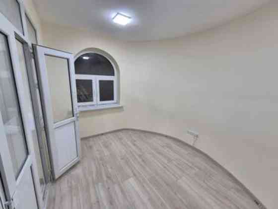 Сдаю Офис, 9 м², В бизнес центре, 1 линия Bishkek