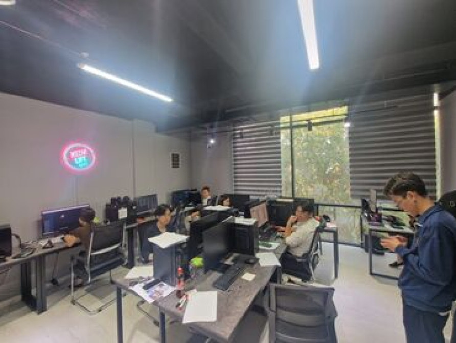 Сдаю Офис, 500 м², С отдельным сан узлом Бишкек - изображение 7