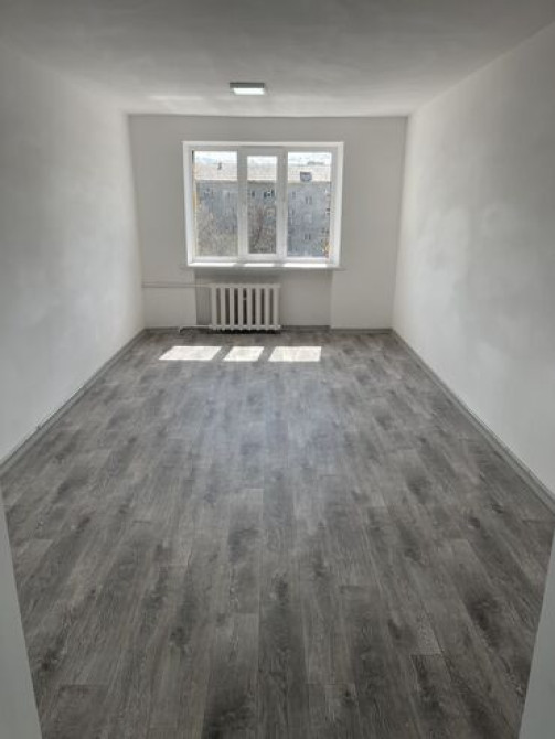 Сдаю Офис, 22 м², В административном здании, С видом на горы, 1 линия, С отдельной кухней Бишкек - сүрөт 2