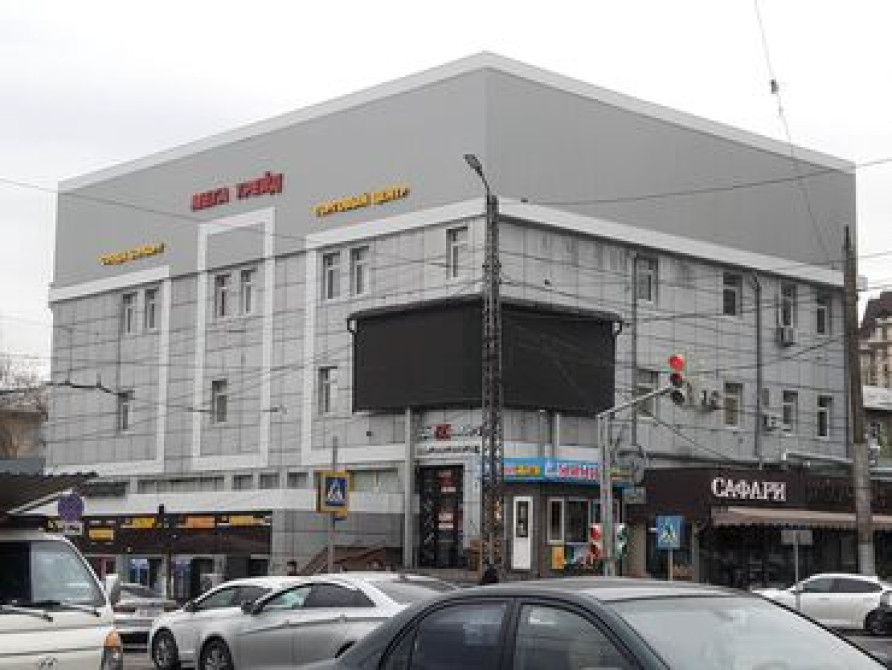 Сдаю офисы: остались 2 кабинета по 15м2 в Торговом Центре 