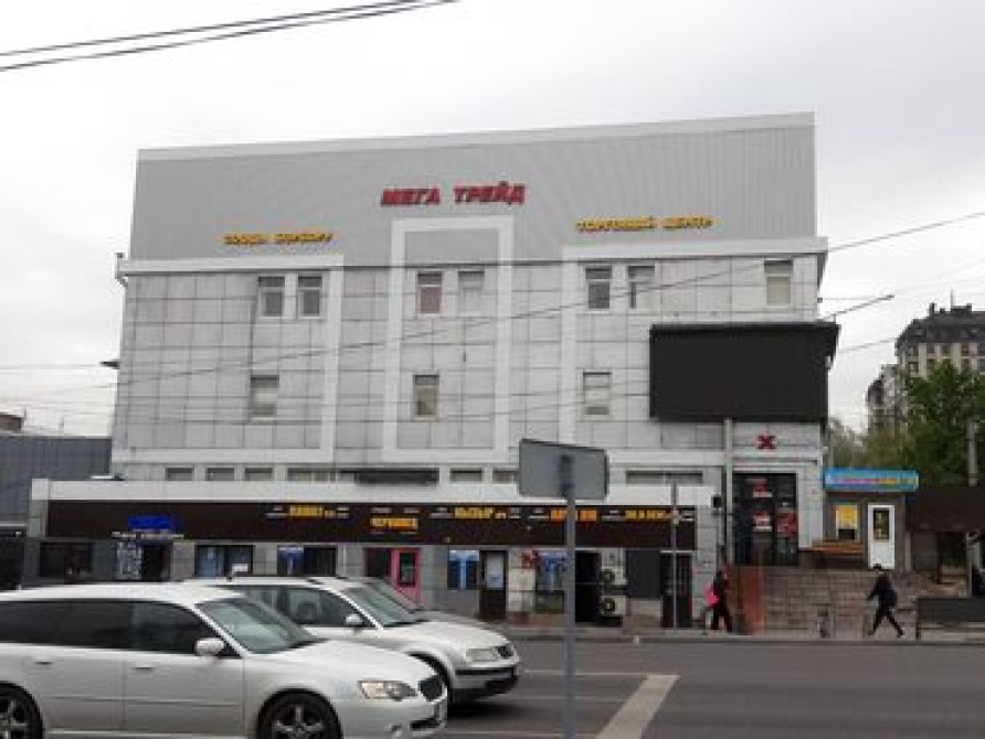 Сдаю офисы: остались 2 кабинета по 15м2 в Торговом Центре 