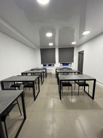 Сдаю Офис, 25 м², В жилом комплексе, 1 линия, С оборудованием Бишкек - изображение 2