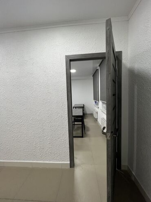 Сдаю Офис, 25 м², В жилом комплексе, 1 линия, С оборудованием Бишкек - сүрөт 5