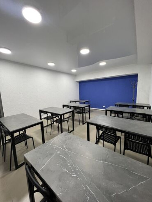 Сдаю Офис, 25 м², В жилом комплексе, 1 линия, С оборудованием Бишкек - сүрөт 1