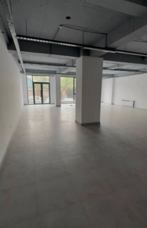 Сдаю Офис, 150 м², В бизнес центре, 1 линия Бишкек - изображение 5
