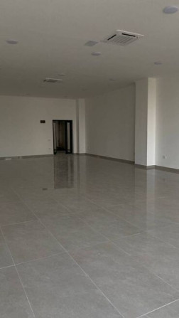 Сдаю Офис, 94 м², В бизнес центре, 1 линия Бишкек - изображение 5