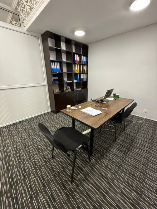 Офисное помещение площадью 175 квадратных метров, расположенное в Бишкек - сүрөт 1