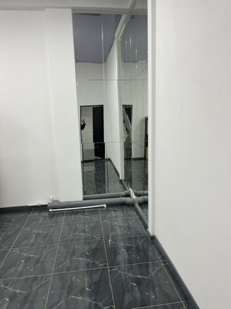 Сдаю помещение хорошее тёплое есть канализация водопровод Панфилова Бишкек - изображение 1