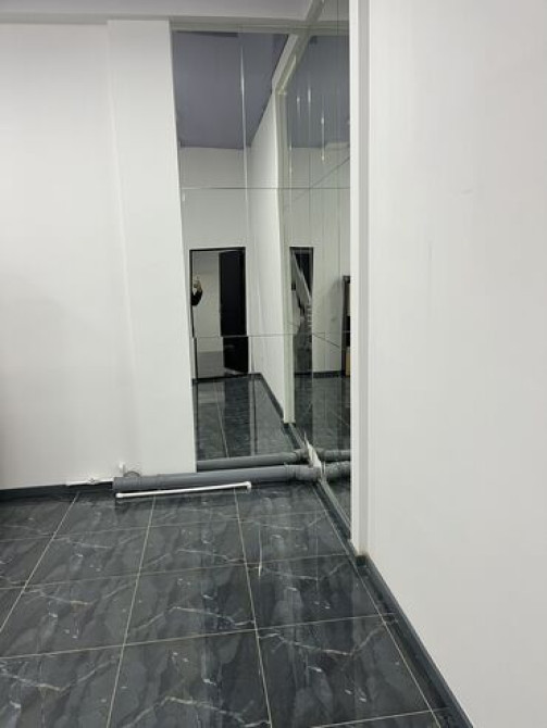 Сдаю помещение хорошее тёплое есть канализация водопровод Панфилова Бишкек - изображение 1