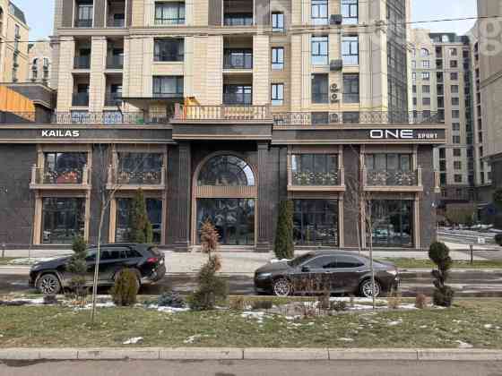 Сдаю Офис, 149 м², В жилом комплексе, 1 линия, С отдельной кухней, С отдельным входом Бишкек