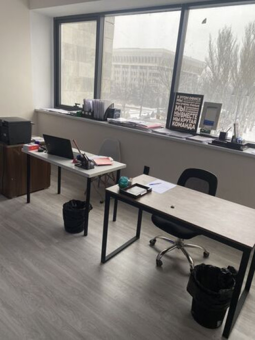 Сдаю половина ОФИСа центре города!!! Здание «Илбирс» Желательно на Бишкек - сүрөт 4