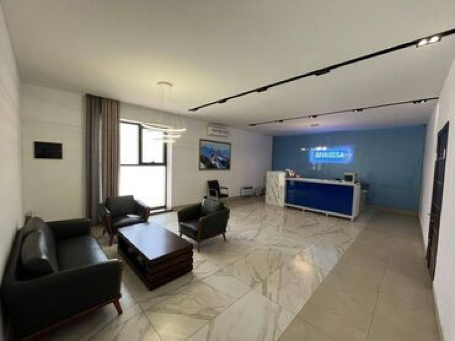 Сдаю Офис, 460 м², В частном доме, 1 линия Бишкек - изображение 1