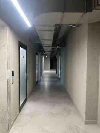 Сдаю Офис, 24 м², В бизнес центре, 1 линия Бишкек