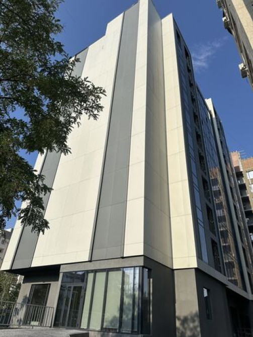 Сдаю Офис, 24 м², В бизнес центре, 1 линия Бишкек - сүрөт 2