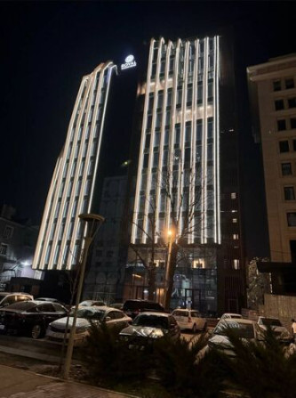 Сдаю Офис, 69 м², В бизнес центре, 1 линия Бишкек - изображение 2