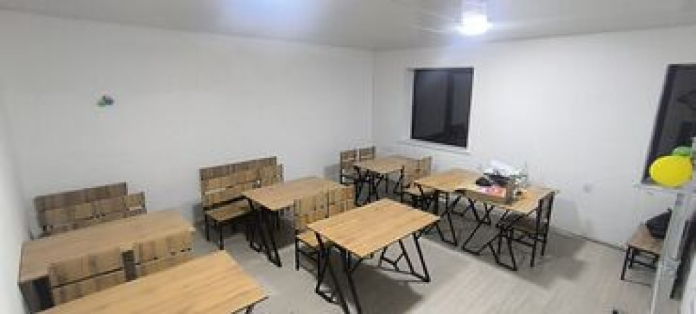 Просторное офисное помещение с новым ремонтом, идеально подходящее для Бишкек - изображение 4