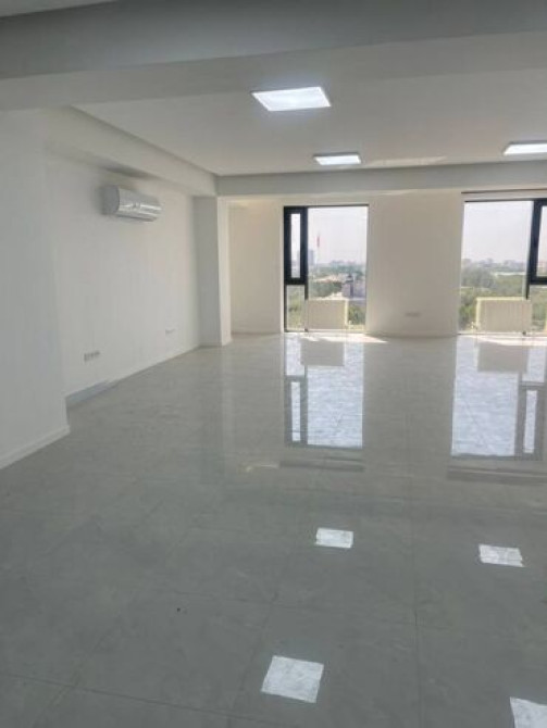 Сдаю Офис, 92 м², В бизнес центре Bishkek - photo 2