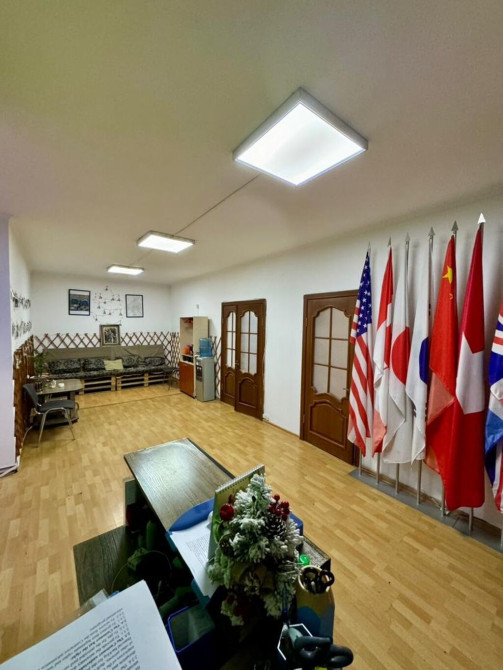 Сдаю Офис, 152 м², В жилом комплексе, С отдельным сан узлом, С отдельной кухней, 1 линия Бишкек - изображение 1