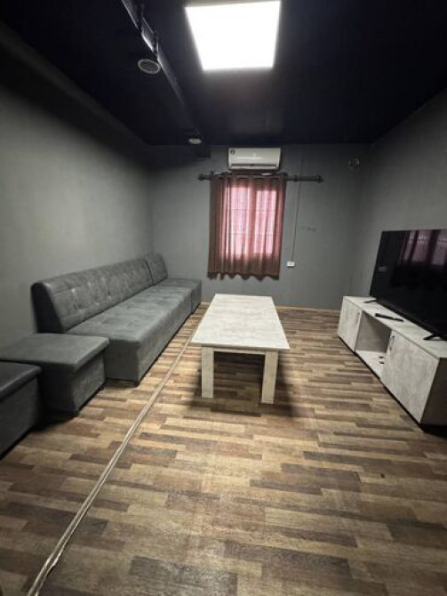 Сдаю Офис, 170 м², 1 линия, С оборудованием Бишкек - сүрөт 3