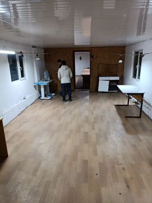 Сдаю помещение под швейный цех два больших комнат,есть большой кройный Бишкек - сүрөт 2