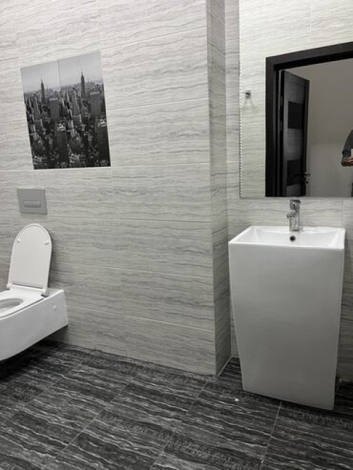 Помещение сдаю хорошее тёплое после ремонта отлично подойдёт под Бишкек - сүрөт 3