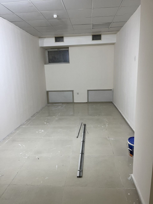 Сдаю помещение можно использовать под ателье мини цех Очень тепло Бишкек - сүрөт 1