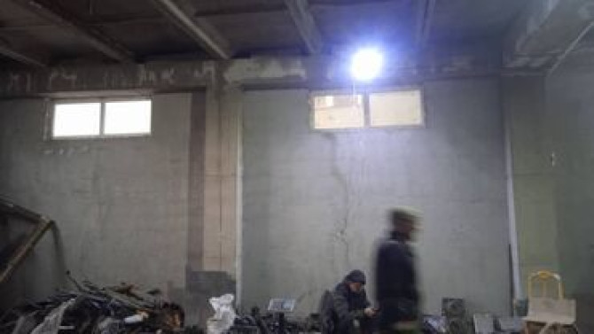 Сдам скад большой, теплый, все коммуникации есть . заезжает грузовая Бишкек - изображение 3