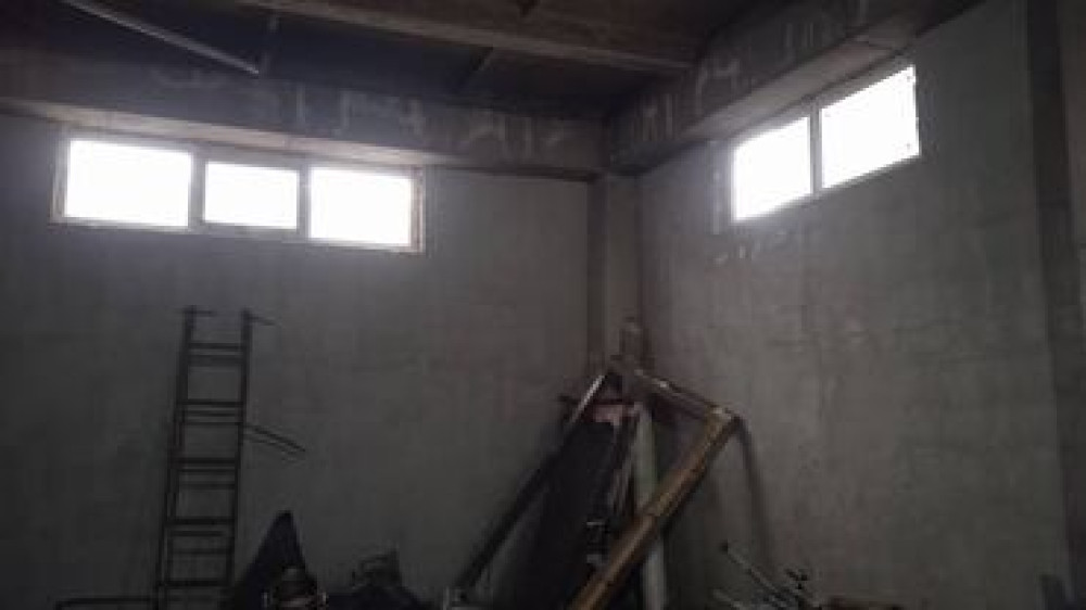 Сдам скад большой, теплый, все коммуникации есть . заезжает грузовая Бишкек - сүрөт 2