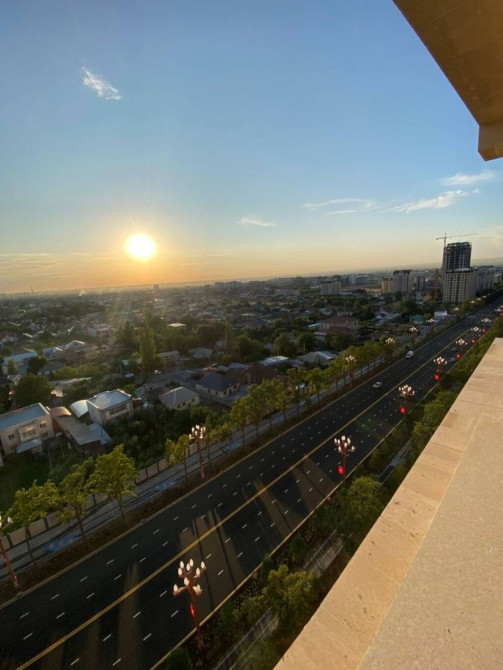 4 комнаты, 224 м², Элитка, 14 этаж, ПСО (под самоотделку) Бишкек - изображение 1