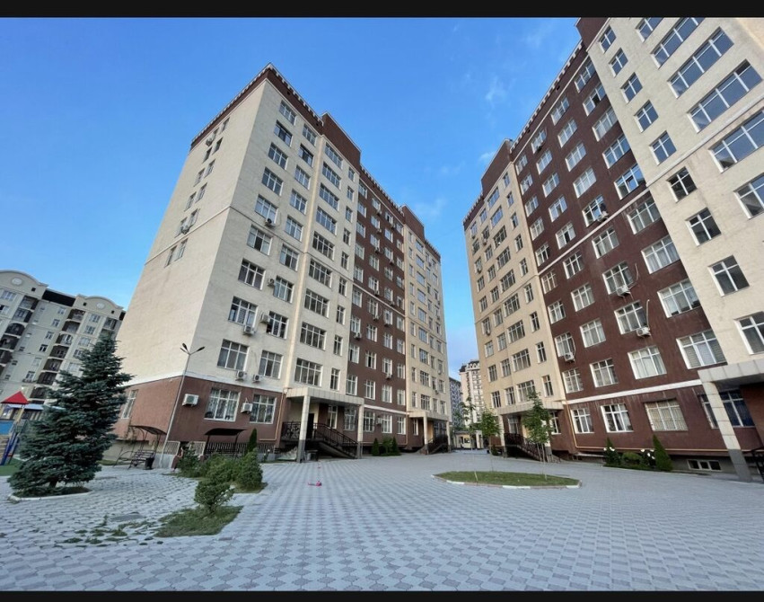 4 комнаты, 104 м², Элитка, 4 этаж, Косметический ремонт Бишкек - изображение 1