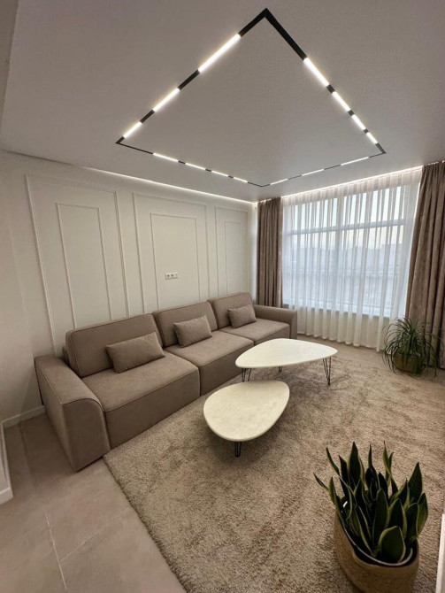 4 комнаты, 90 м², Индивидуалка, 3 этаж, Дизайнерский ремонт Бишкек - изображение 1