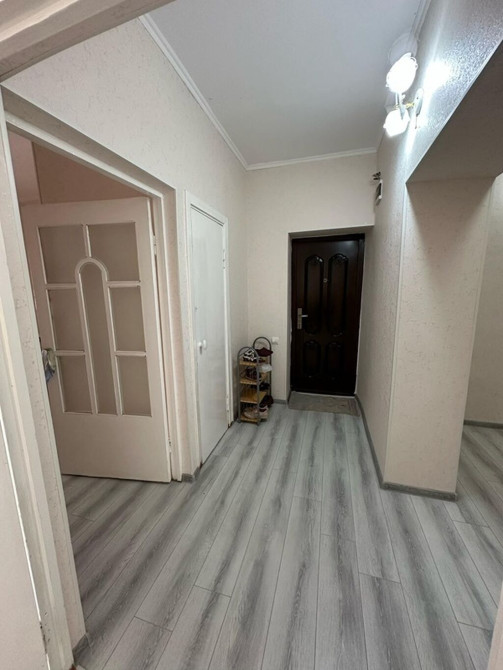 4 комнаты, 100 м², 106 серия, 1 этаж, Косметический ремонт Бишкек - изображение 1