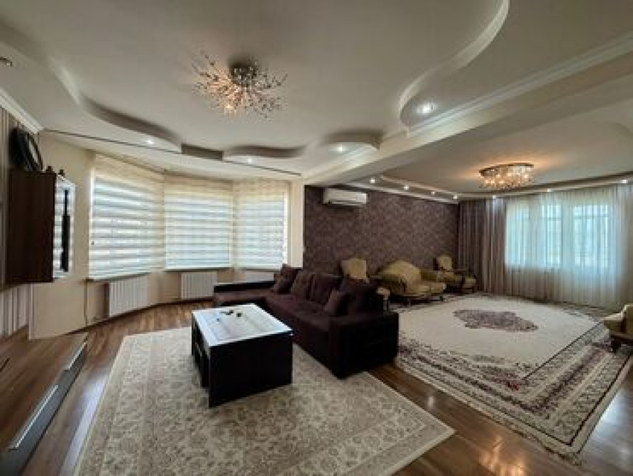 4 комнаты, 225 м², Элитка, 6 этаж, Евроремонт Бишкек - сүрөт 1