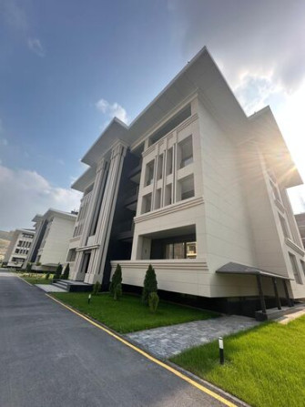 4 комнаты, 205 м², Элитка, 3 этаж, ПСО (под самоотделку) Бишкек - изображение 5